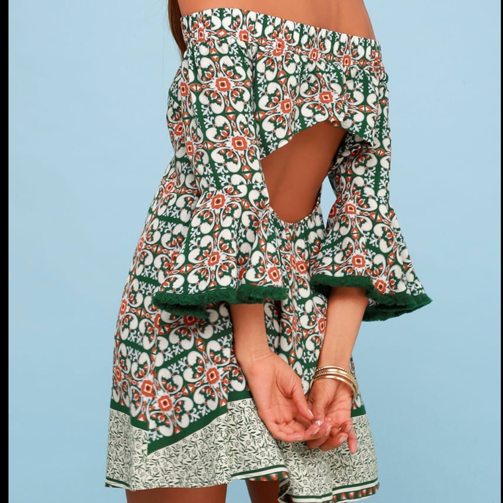 Ruffle Sleeve Vintage Style Open Back Dress